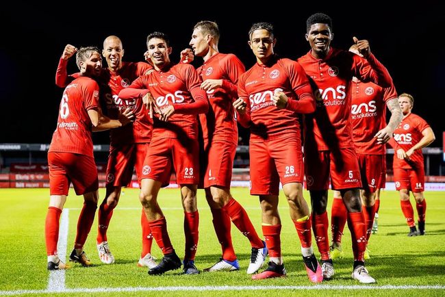 包厢里关注 包厢里关注